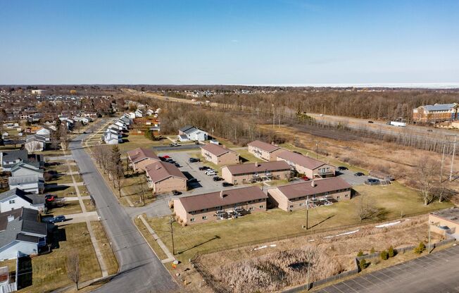 2 beds, 1.5 baths, 850 sqft, $1,095, Unit B-8