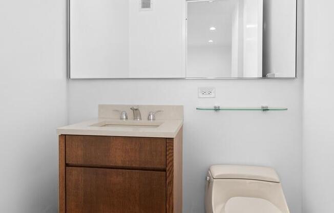 1 bed, 1.5 baths, 947 sqft, $5,700, Unit 5A