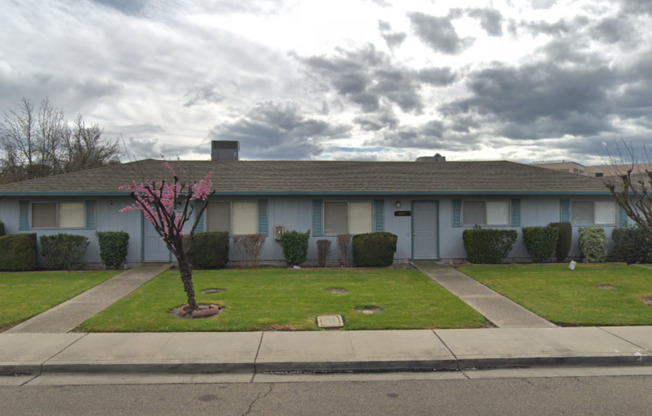 2 beds, 1 bath, $1,700, Unit 2240D