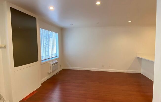 Studio, 1 bath, $1,550, Unit 102