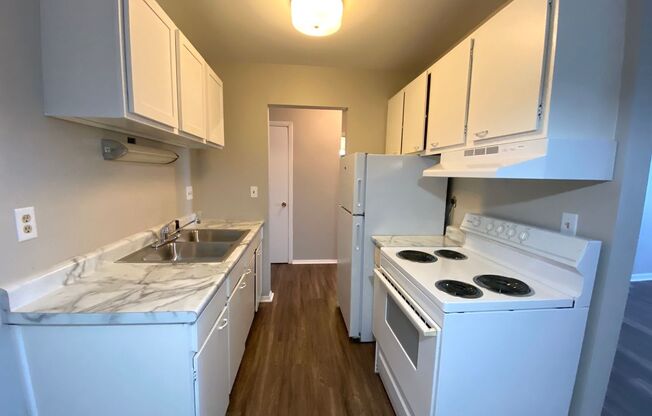 1 bed, 1 bath, 588 sqft, $649, Unit Unit 2-303