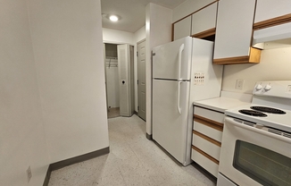 1 bed, 1 bath, 720 sqft, $1,900, Unit 115