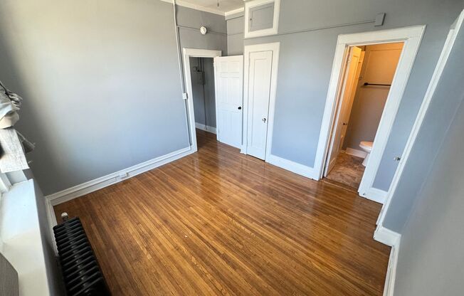 1 bed, 1 bath, $995, Unit 117