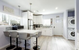 Charming Studio ADU w/ Private Entrance!! UTILITIES INCLUDED!
