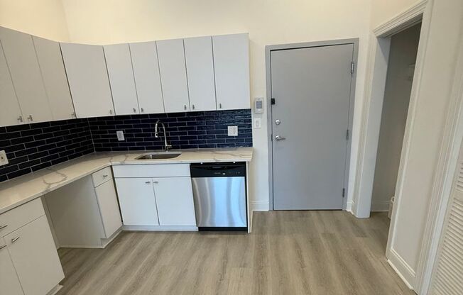 2 beds, 1 bath, 765 sqft, $1,500, Unit Unit 319