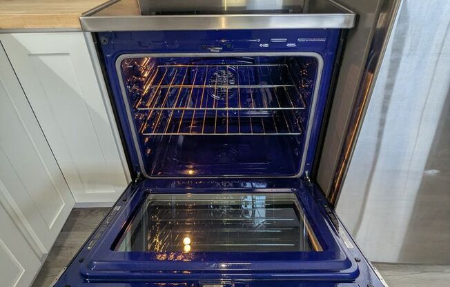 2 beds, 1 bath, 855 sqft, $1,099, Unit 3364-17