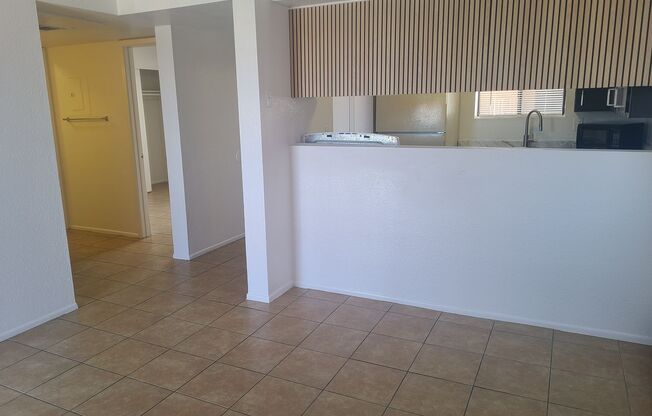 2 beds, 1 bath, 800 sqft, $1,095, Unit 240