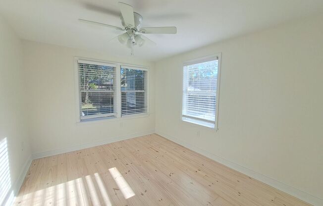 2 beds, 1 bath, 800 sqft, $1,495, Unit 3619 Cecil St.