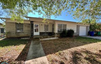 3 beds, 1 bath, $1,595