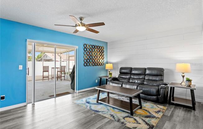 6404 HEATHERMOOR CT
