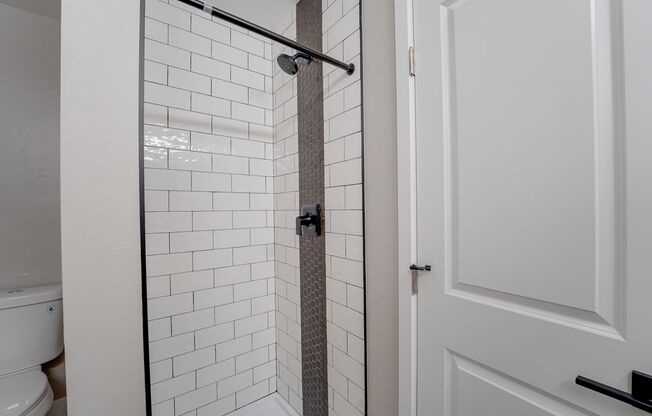 3 beds, 3 baths, 1,070 sqft, $4,095, Unit 101