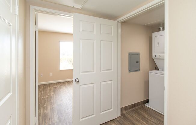 1 bed, 1 bath, 648 sqft, $2,091, Unit 30-203