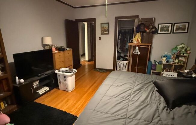 4515 WOLCOTT