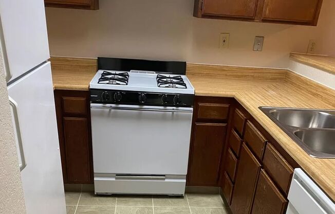 1 bed, 1 bath, 667 sqft, $1,470, Unit 223