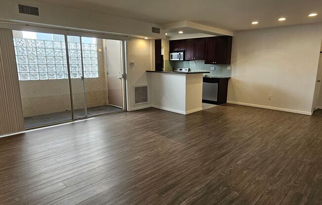 2 beds, 2 baths, 1,100 sqft, $2,699