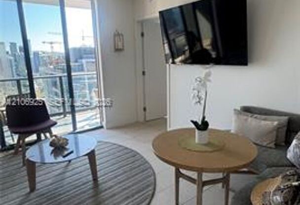 1 bed, 1 bath, $3,800, Unit # 159