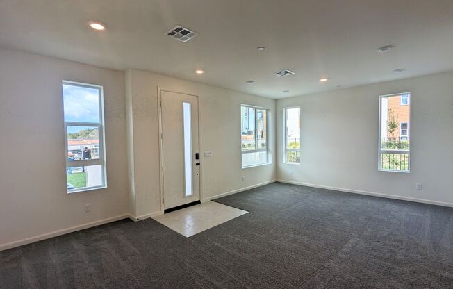 Introducing a Stunning New Build, Never Lived in Condo in Vista!