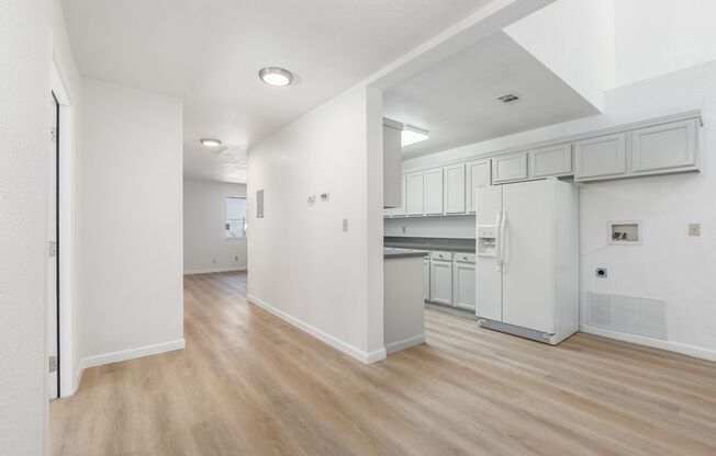 1211 Lincoln Ave #B  - LU