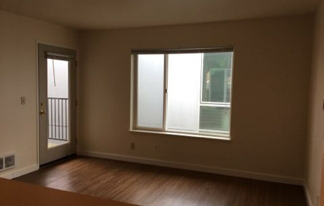 2 beds, 1 bath, 681 sqft, $2,295, Unit 1509-402