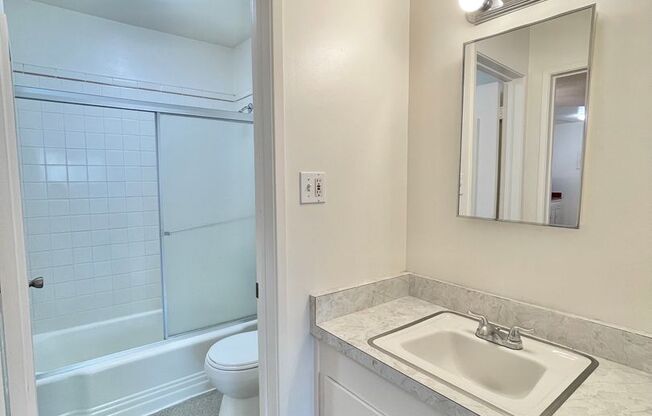 1 bed, 1 bath, 600 sqft, $1,695, Unit 202