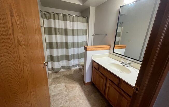 2 beds, 2 baths, 1,308 sqft, $1,785, Unit 4026