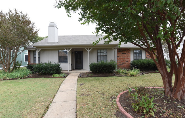 Charming 4 Bedroom Home in Allen!