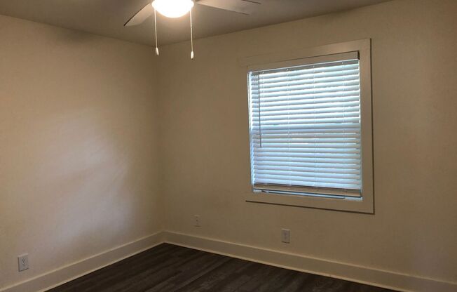 2 beds, 1 bath, 637 sqft, $1,750, Unit 212-C12