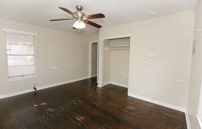 3 beds, 1 bath, $1,300