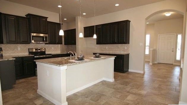 5633 BRIAR FLD