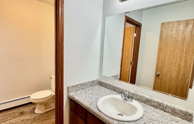 2 beds, 1 bath, 900 sqft, $1,295, Unit 4