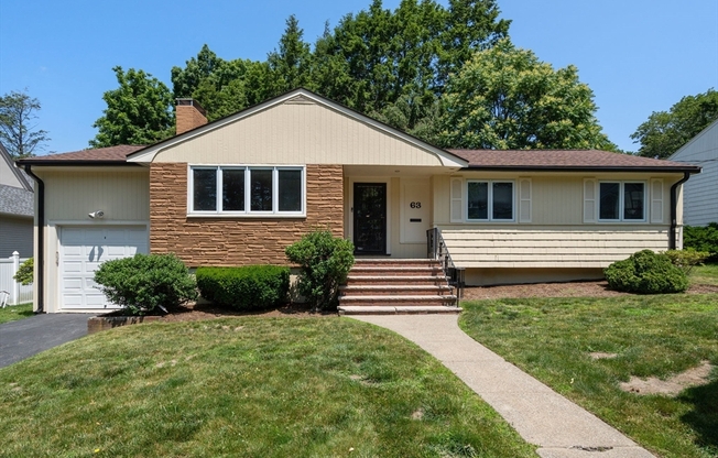 63 CLIFTON RD