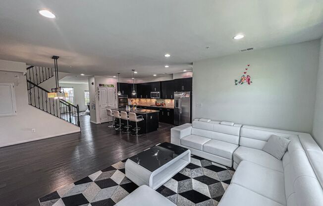 Stunning and Spacious 3 Bed, 2.5 Bath End-Unit Brick Townhome  Desired Discovery Square
