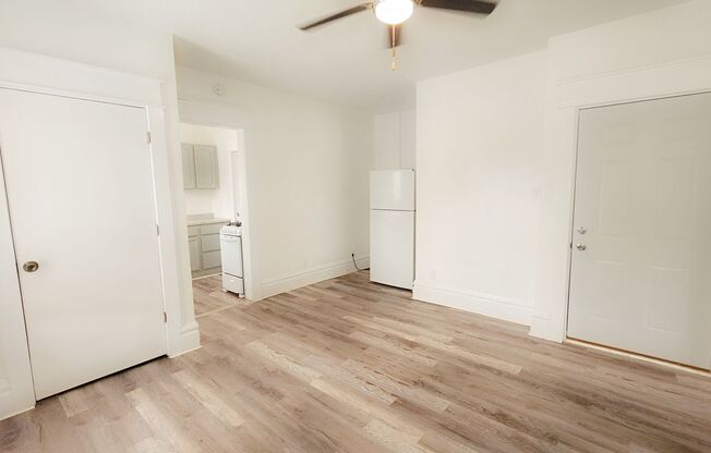 BG - 1076 21st St