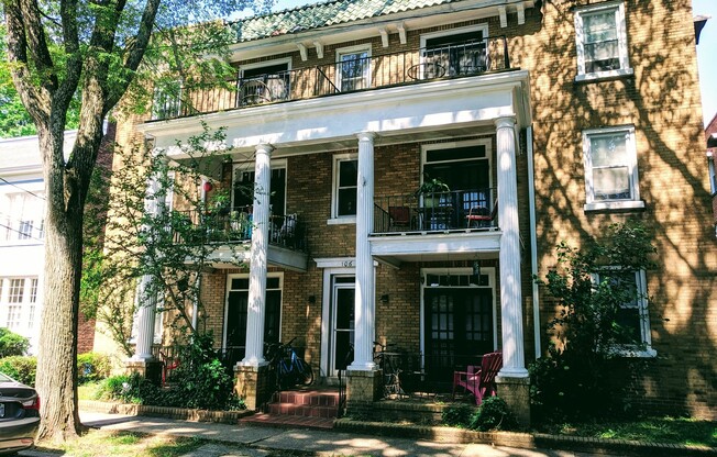 106 N. Dooley Avenue