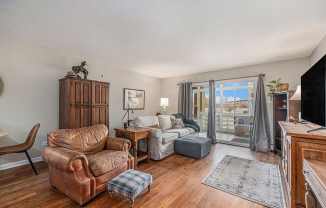 Coming Soon – Beautifully Updated Condo in Windsor Gardens, Denver’s Premier 55+ Community!