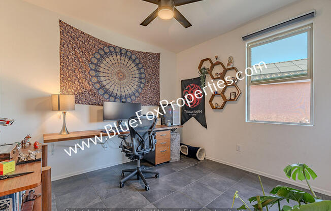 8683 N LN CANOA