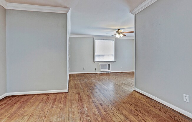 1 bed, 1 bath, 600 sqft, $995, Unit 2148 Harold St. #3