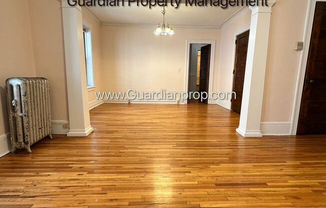 Spacious Lakes Uptown Apartment, Blocks from Both Lakes, Hardwood Floors, One Month Free