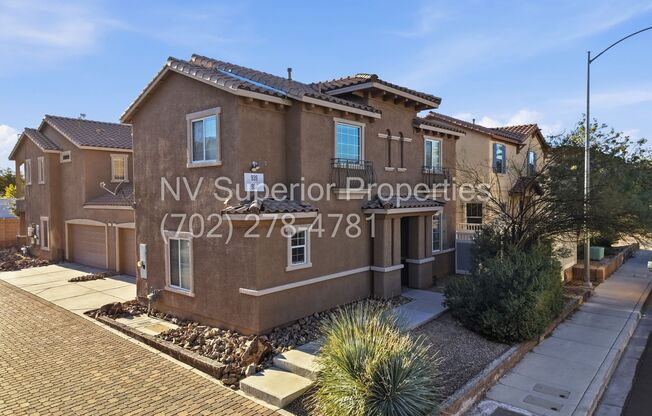 Henderson!!! Community: Cadence!! 4 Bedrooms!!! Bed & Full bath downstairs!! Loft/computer area upstairs!! Jack N Jill Bath!! Playground!!