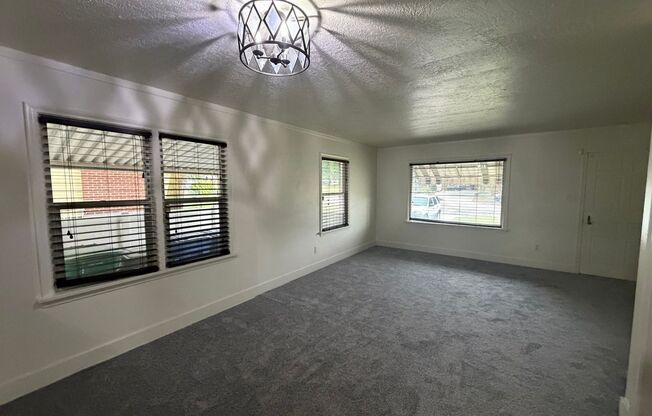 3 Weeks Rent Free – Spacious 4 Bed / 2 Bath Ogden Home with Finished Basement