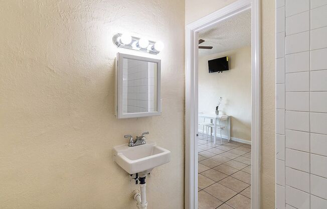 Studio, 1 bath, 167 sqft, $1,278.75, Unit 107