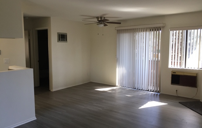 1 bed, 1 bath, 680 sqft, $1,875, Unit D