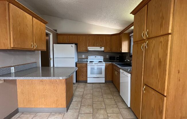 403/405 Camelot Drive