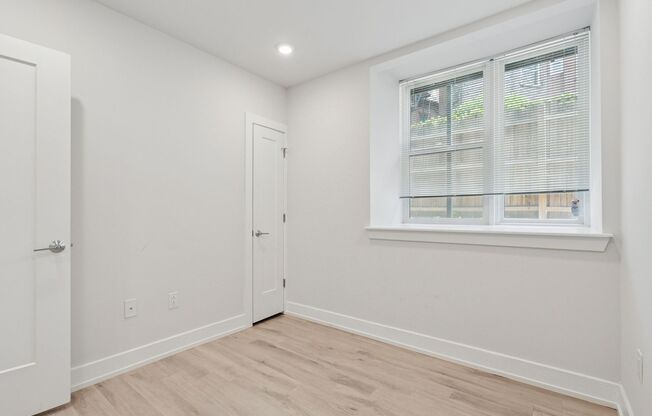 1 bed, 1 bath, 530 sqft, $1,525, Unit B104