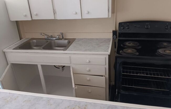 1 bed, 1 bath, $750, Unit 1