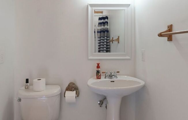 4 beds, 3 baths, $2,780