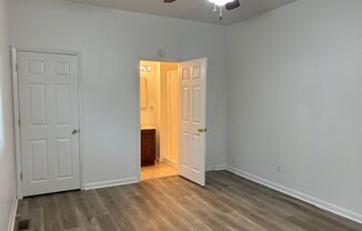 Studio, 1 bath, $900, Unit Studio