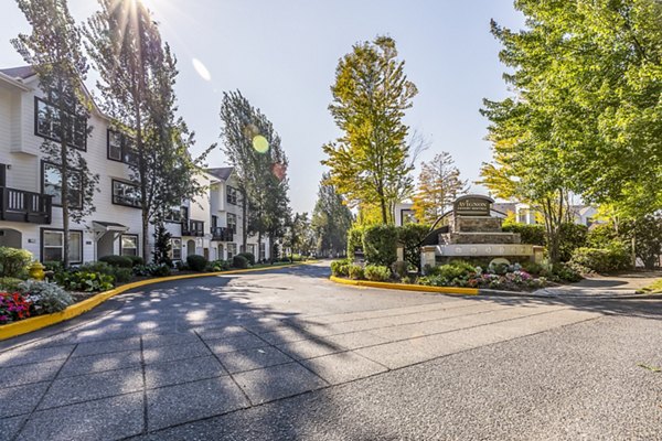 Avignon Townhomes in Redmond