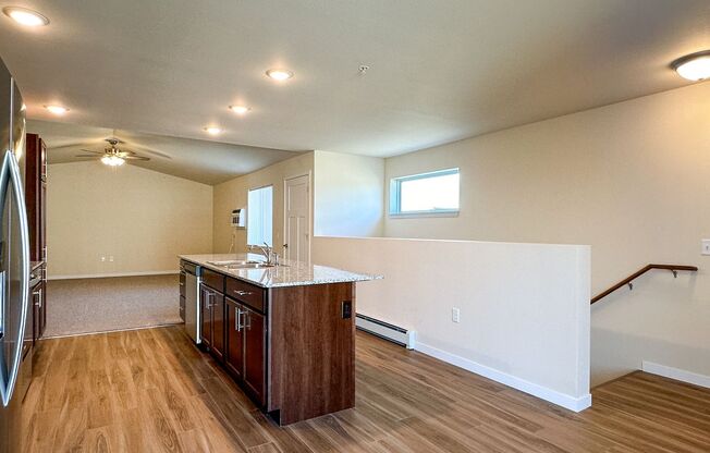 2 beds, 2 baths, 1,435 sqft, $1,815