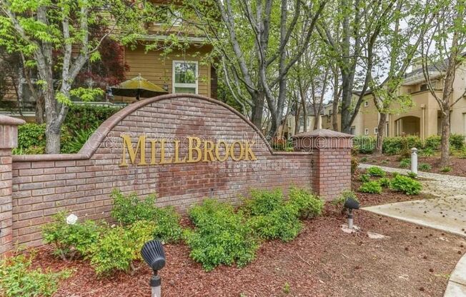 542 ML RIV LN